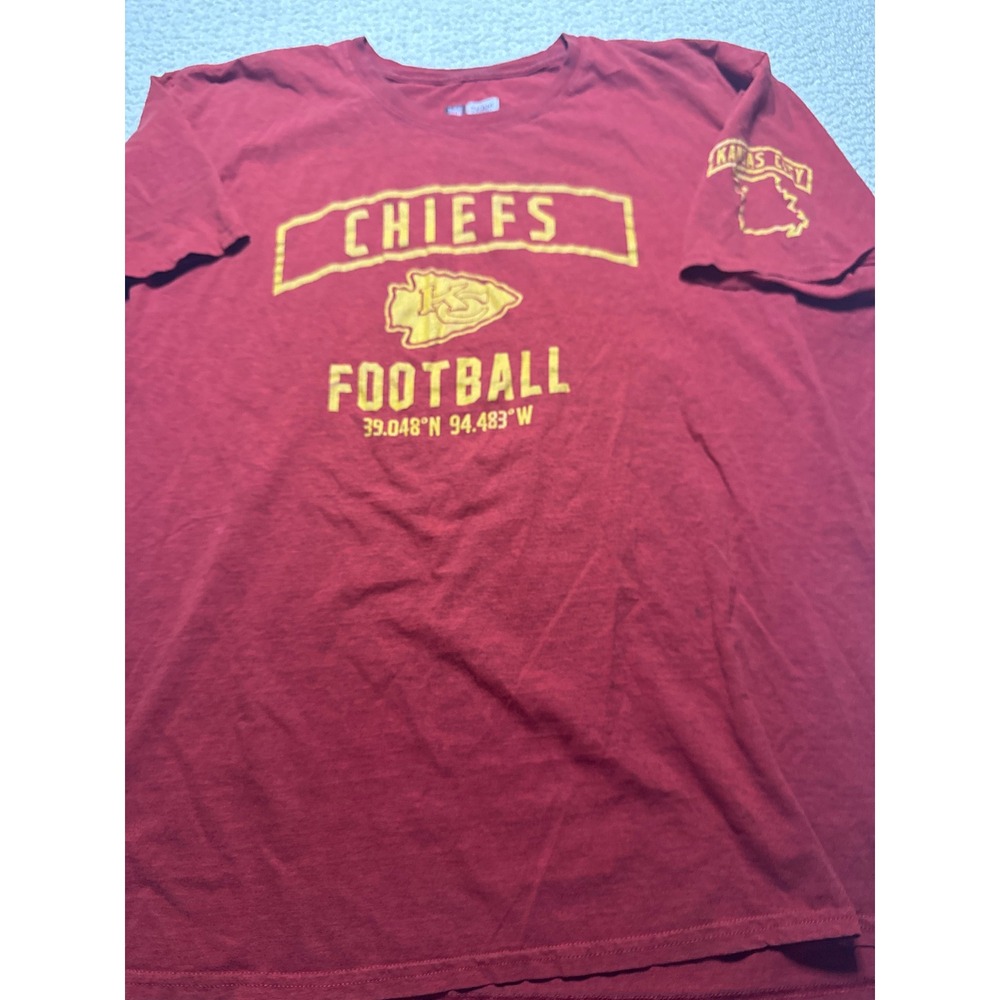 NFL Team Apparel Kansas City Chiefs T-Shirt Red XL Short Sleeve Football Tee KC